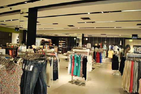 西峡商场里的店面怎么装修？